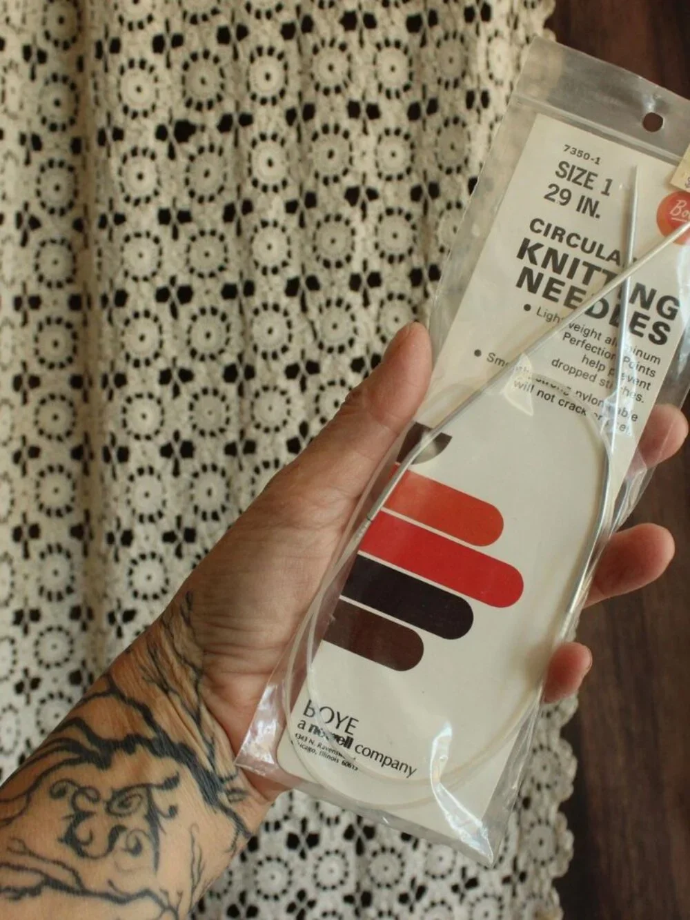 Vintage 1970s Knitting Needles, NOS Boye Size 1 Circular 29